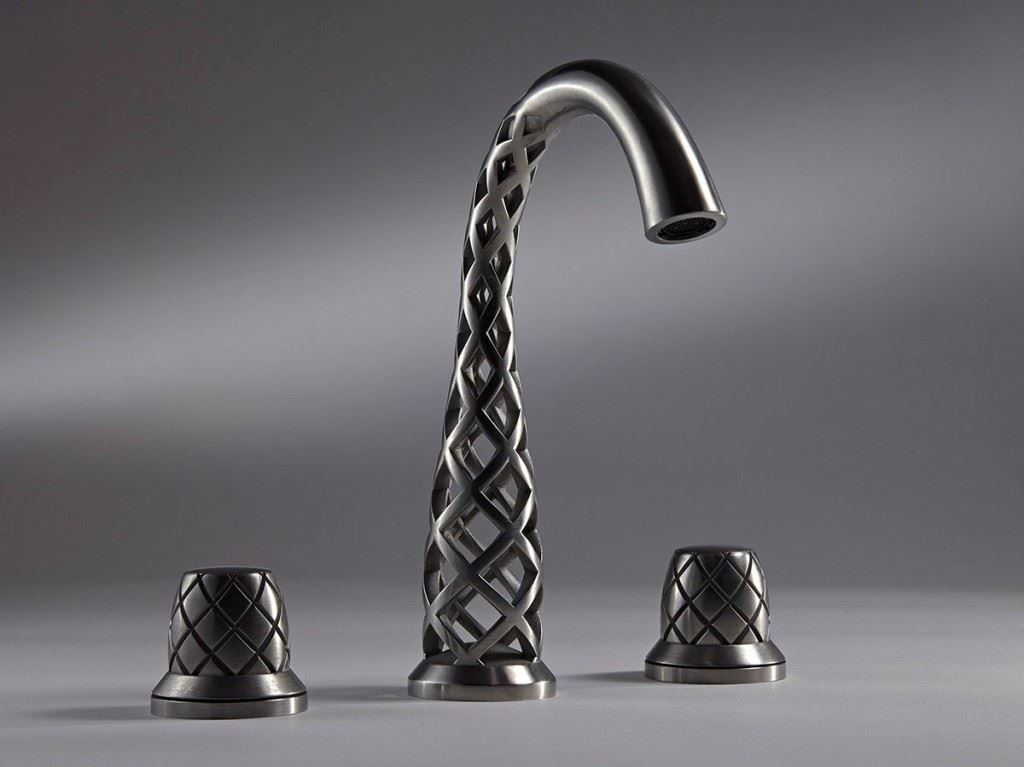 Ams_DXV_3D_faucet_two_water-1