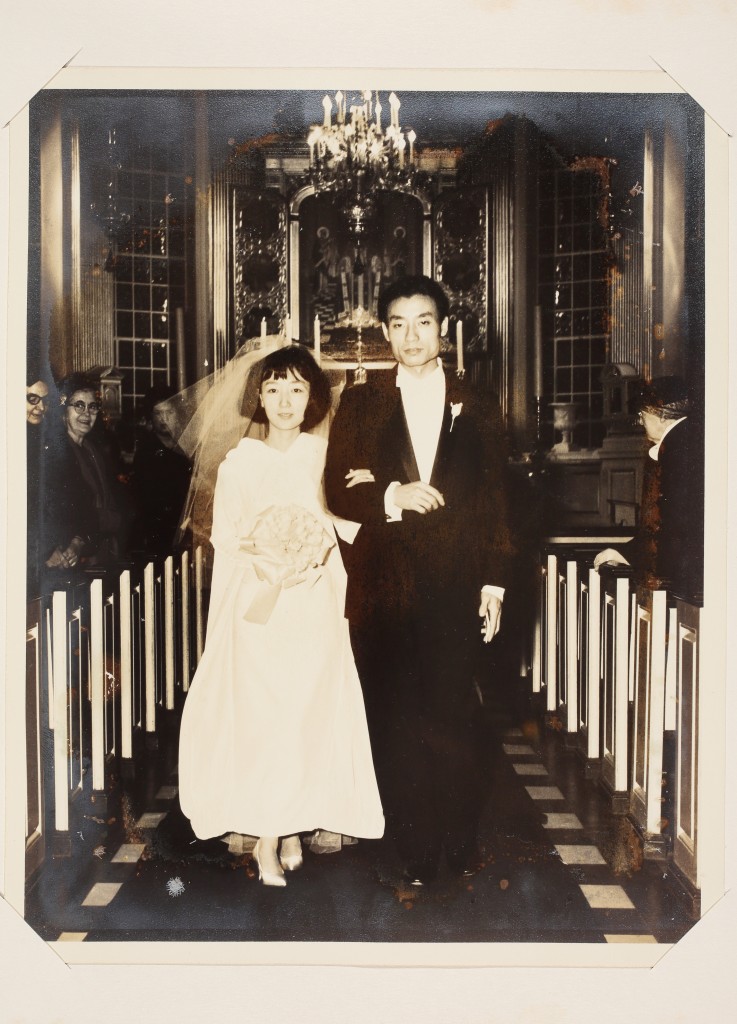 徐寶琳與袁繼生1963年於紐約結婚，新娘禮服是徐寶琳巧手縫製。 徐馨慧提供。